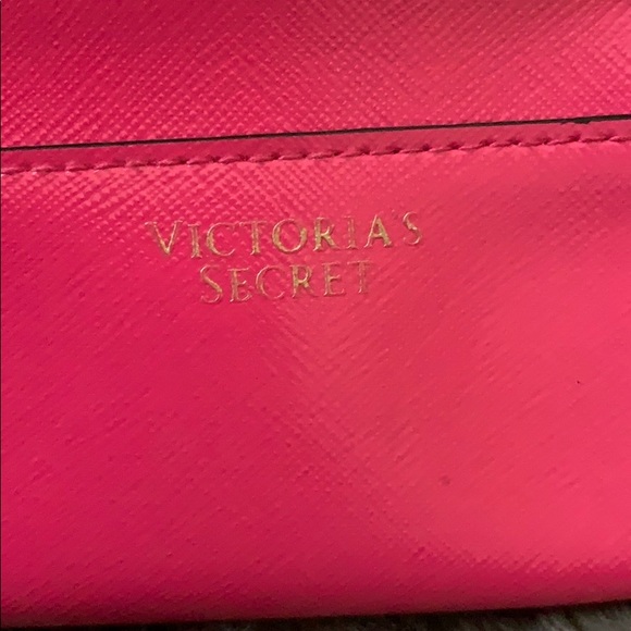 Victoria’s Secret - Picture 8 of 8